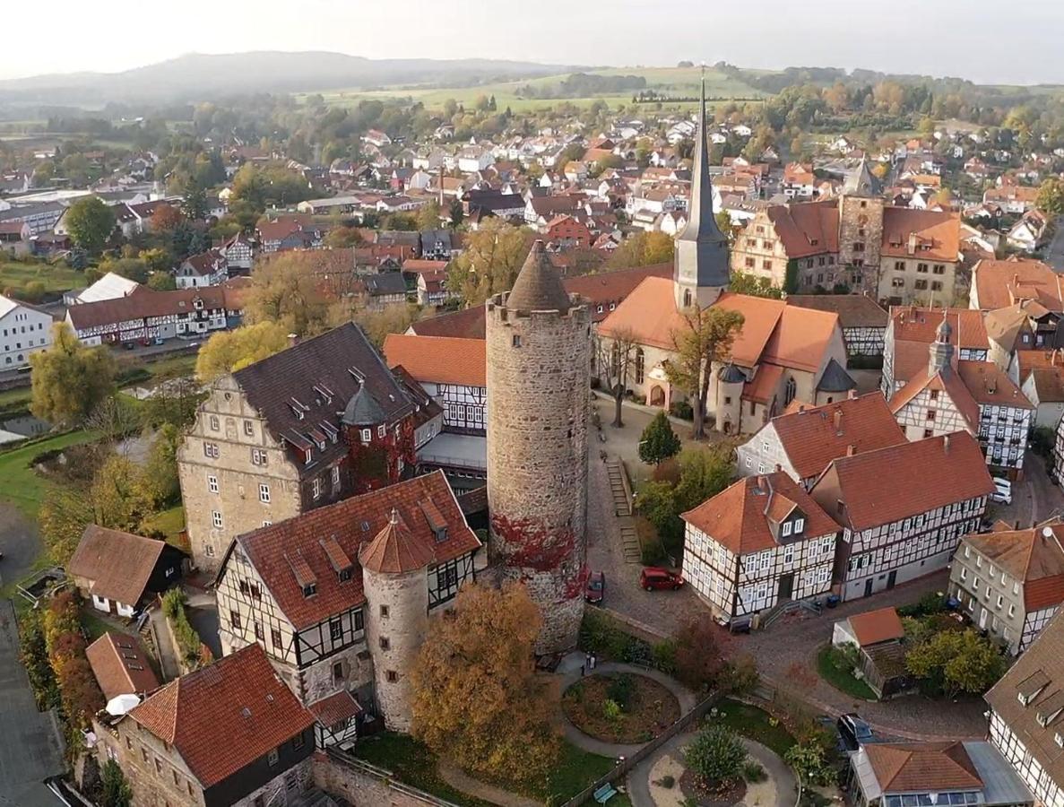 Graefin Amalia - Elegantes Apartment In Der Historischen Hinterburg In Schlitz, 2 Schlafzimmer, Mit Garten, Nahe Fulda Und Bad Hersfeld Екстер'єр фото