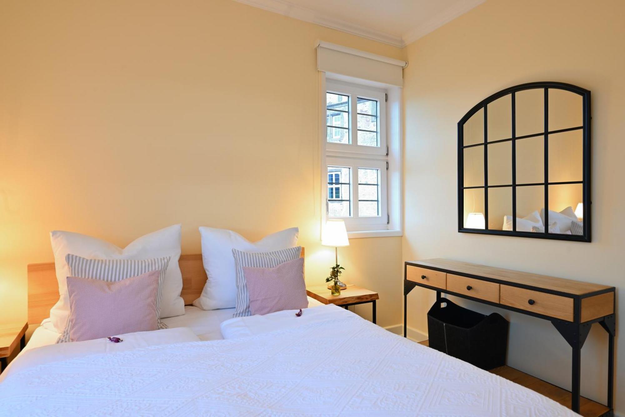 Graefin Amalia - Elegantes Apartment In Der Historischen Hinterburg In Schlitz, 2 Schlafzimmer, Mit Garten, Nahe Fulda Und Bad Hersfeld Екстер'єр фото